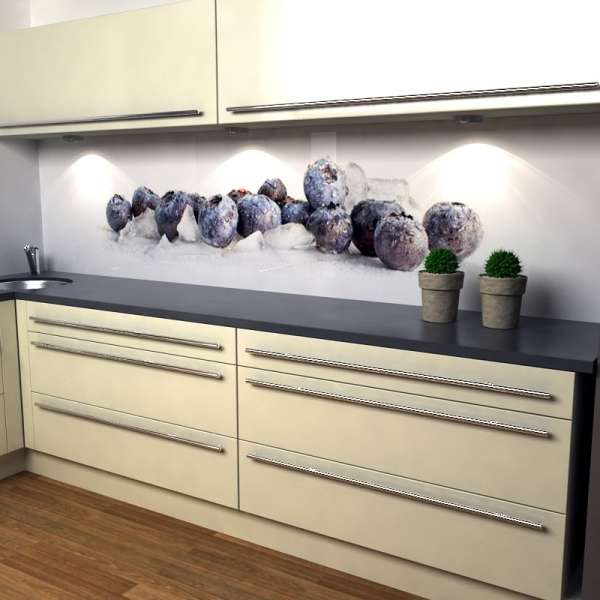 Küchenrückwand mit Blaubeeren